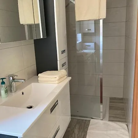 Dom wakacyjny Gartenwohnung Hemma Eberndorf